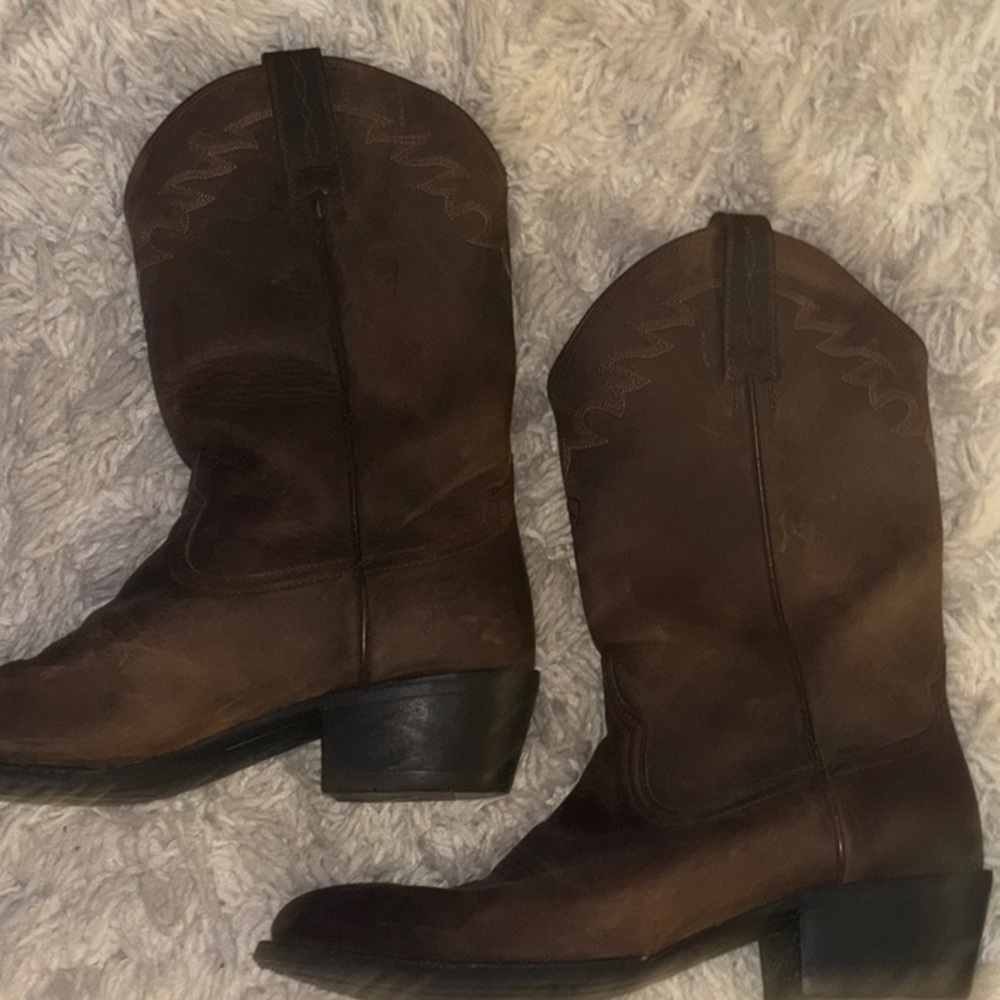 Ariat Classic Tan Leather Boots